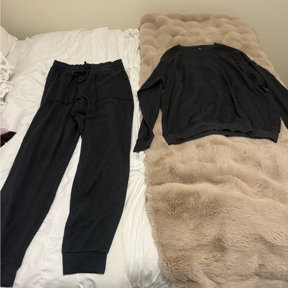 Alo jogger set size medium